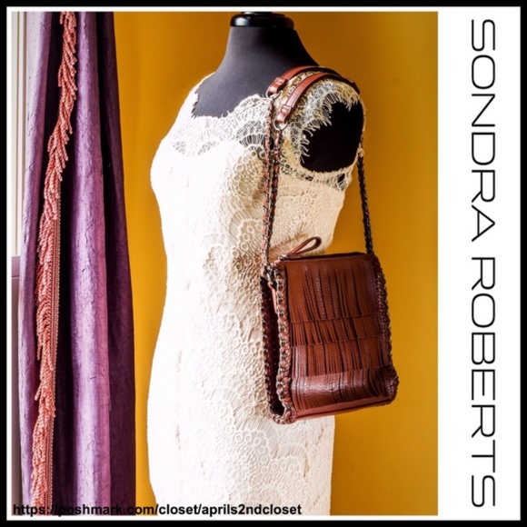 VEGAN LEATHER FRINGE SADDLE SHOULDER TOTE BAG - Picture 5 of 8